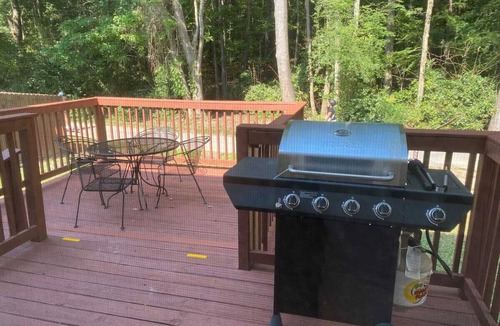 Peachtree City House | Spacious 3 BR Home Near Atlanta - Golf Cart Paths & Nature Setting