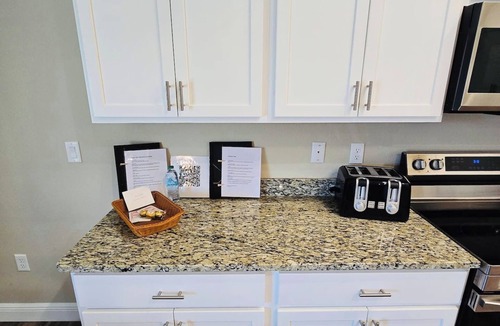 Dachs House | Spacious 3-bedroom Entire home across the beach in perfect Daytona Beach Shores