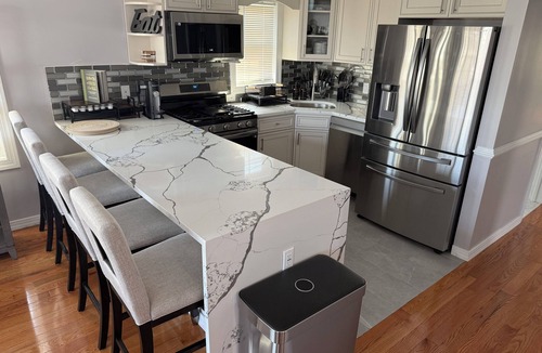Queens House | Spacious 3BR 2BA Apt Near JFK