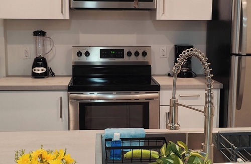 Allapattah Apartment | Spacious 3BR/2BA Apt near Downtown & VA Hospital