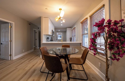 Tampa Heights Apartment | Spacious 3BR Duplex - Walk to Armature + Riverwalk