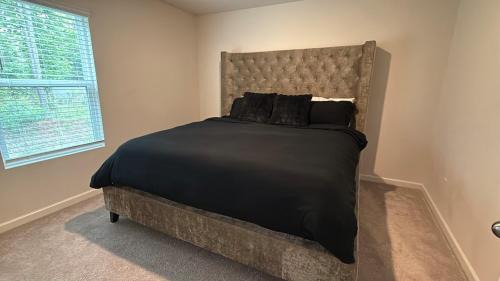 Fairburn House | Spacious 4 Bedroom Group Stay 17 Mins From Airport