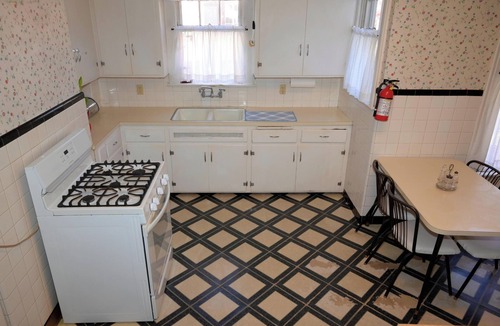 Plainfield House | Spacious 4-bedroom house in quaint Plainfield with AC And WiFi
