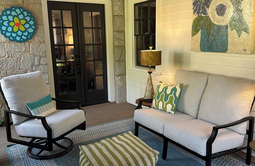 Athens House | Spacious 4-bedroom home in Five Points. Walk to stadium.