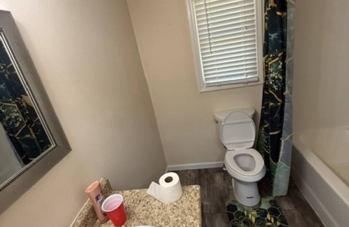 Clermont House | Spacious 4-bedroom house in charming Clermont with AC