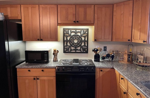 La Plata House | Spacious 4-bedroom house with pool access in La Plata with beautiful nature view