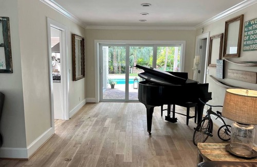 Jupiter House | Spacious 4-bedroom house in charming Jupiter/Tequesta Beach Theme