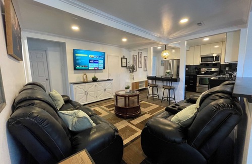 Greer House | Spacious 4-bedroom house in perfect Greer for your getaway