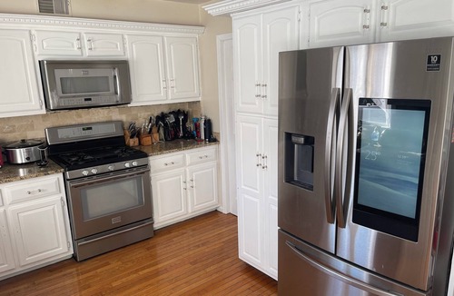 Rahway House | Spacious 4-bedroom house in pleasant Rahway with AC