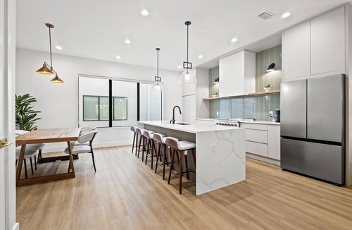 Tampa Heights House | Spacious 4-bedroom new construction modern townhome in Heart of Tampa Heights