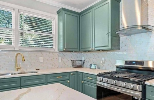 West End House | Spacious 4 br 3 ba! Minutes to Benz stadium, airport, downtown, and AU Center.