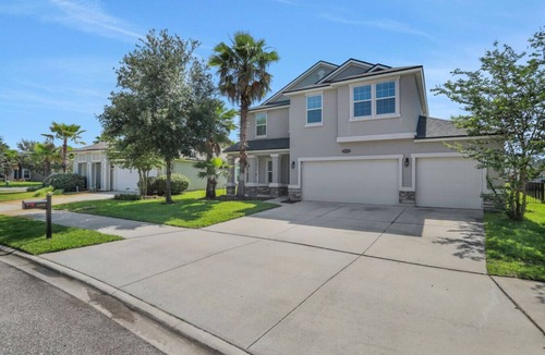 Northside House | Spacious 4b/4b Villa Near JAX Airport & Beaches