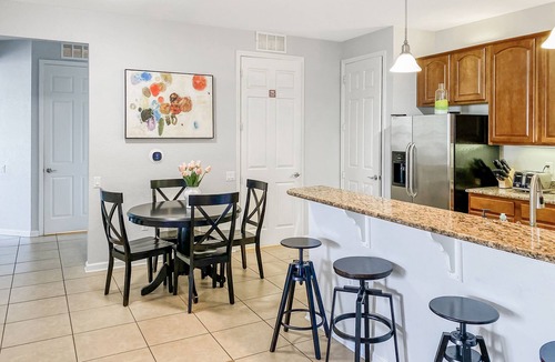 Florida Central Atlantic Coast Condo | ★SPACIOUS 4BD/2BA★CONVENTION CENTER/UNIVERSAL EPIC UNIVERSE WALKING DISTANCE