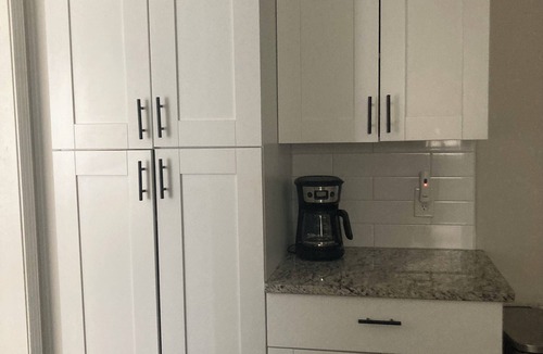 West End House | Spacious 4BR/3BA house in West End with AC, W/D, and WIFI close to downtown