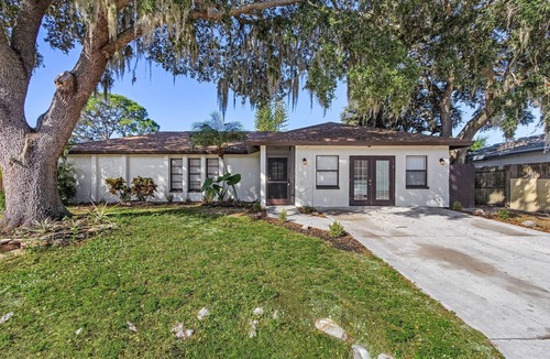 Sarasota House | Spacious 4BR Bungalow in Sarasota w/POOL