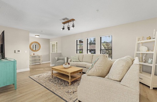 Sarasota House | Spacious 4BR Bungalow in Sarasota w/POOL