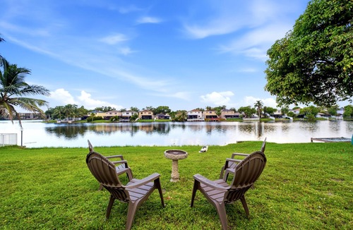 Pembroke Pines House | Spacious 4BR Home Near Hard Rock Stadium & Beaches