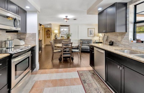 Ballast Point House | Spacious 4BR Home on Bayshore