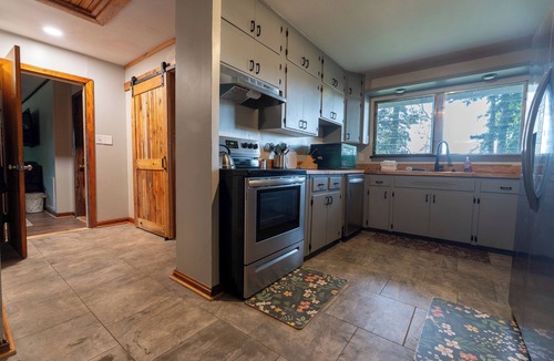 Gadsden House | Spacious 4BR Home- Perfect for Families & Groups! 1 min from Noccalula Falls