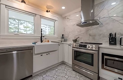 West Southern Pines House | Spacious 4BR Near Pinehurst | Fire Pit + Games