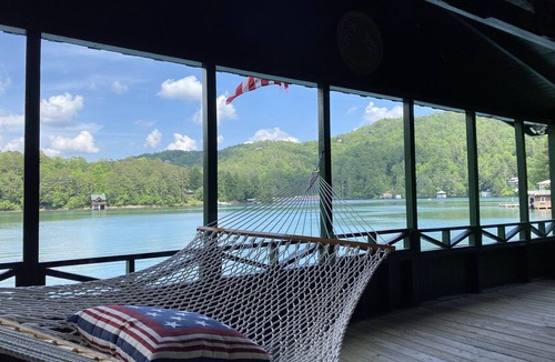 Lakemont House | Spacious 5 Bdrm/5 bath home on Best Part Of Lake Rabun with stunning views!