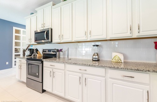 Four Corners House | Spacious 5 Bed Splash Pool Townhome in Solara