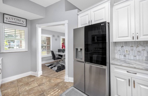 Largo House | Spacious 5-bedroom 3 bath house in Largo with heated pool and hot tub