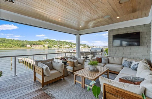Sea Bright House | Spacious 5 bedroom beach house.