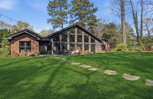 Atlanta House | Spacious 5-bedroom house with indoor pool oasis and backyard paradise in Atlanta