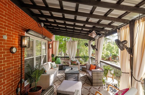 Evans House | Spacious 5-bedroom house in fabulous Evans with AC, community pool, fitness area