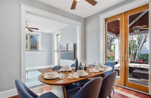 Homewood House | Spacious 5 BR house - 5 Min Walk to N-MC Stadium