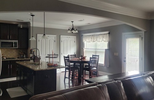 Lawrenceville House | Spacious 5bdrm 5.5 bathroom house with open flr, plan in charming Lawrenceville.