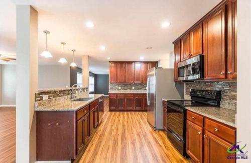 Warner Robins House | Spacious 5BR 3.5 Bth Home Near Buc-ee’s, WR AFB, Watson Blvd & I-75