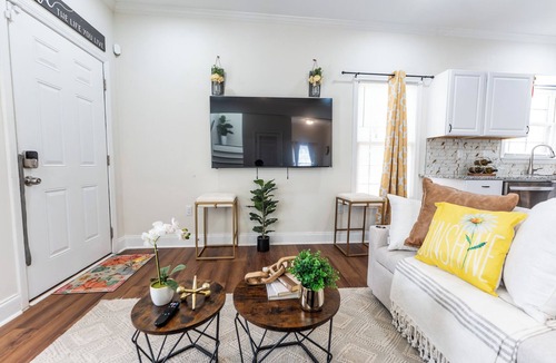 Church Street House | Spacious 5BR Atlanta Retreat – Game Room, Firepit, Pet-Friendly, Near Downtown