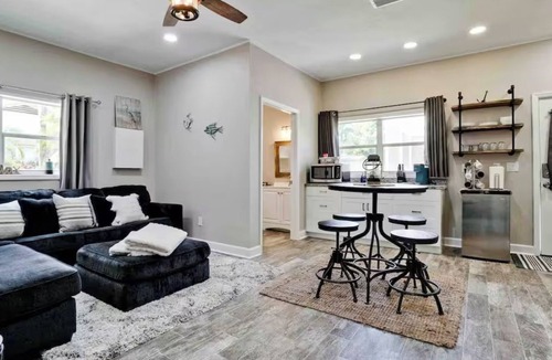 River District House | Spacious 5BR Family Oasis I Luxury Pool I Close to Anna Maria Island