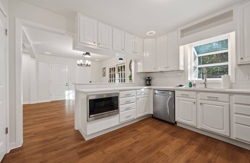 Smyrna House | Spacious 5BR Home in Smyrna – Walk to Vinings, ATL