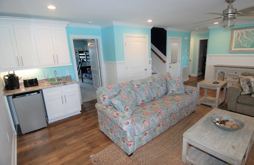 Sunset Beach House | Spacious 5BR house in Sunset Beach, perfect for family getaways!