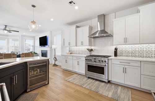Brigantine House | Spacious 6-bedroom house in Brigantine with Elevator, 1 1/2 blocks to Beach.