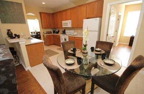 Kissimmee House | Spacious 6BR, Private pool & Jacuzzi near Disney & Universal