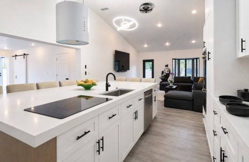 Golden Glades Villa | Spacious 8BR/6BA Pool Villa w/Entertainment Room