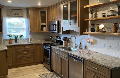 South Bradenton Condo | Spacious and cozy villa, 15 min from Bradenton beaches, ready for you to enjoy!