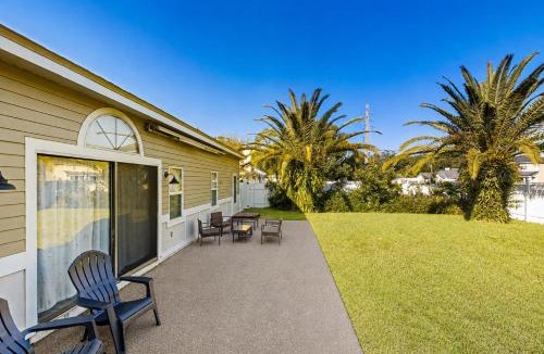 Girvin House | Spacious and quiet home with private patio & enclosed yard