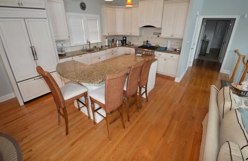 Avalon House | Spacious Avalon home with a heated POOL