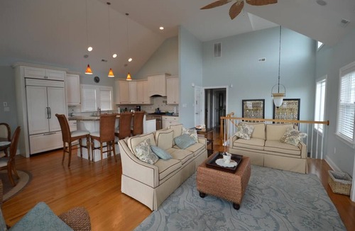 Avalon House | Spacious Avalon home with a heated POOL