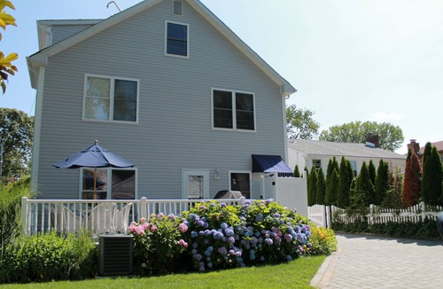 Spring Lake House | Spacious Beach House Just 4 Blocks to South End Beach Pavilion