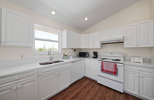 Anna Maria House | Spacious beach house with a beautiful view of the gulf