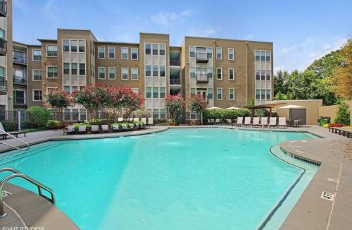 Inman Park Apartment | Spacious Beltline loft in Inman Park- Pool gym