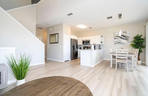 Windwood Bay House | Spacious & Clean Cozy Home Near Disney 448