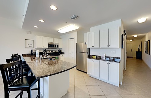 Fort Walton Beach - Destin Condo | Spacious condo w. pool views + private beach access