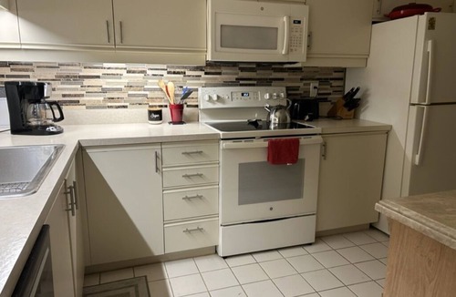 Gulf Gate Estates Condo | Spacious condo with beautiful views, 2 miles from Siesta Key